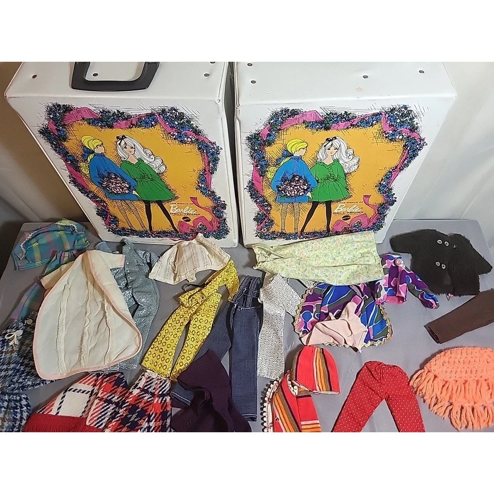 Vintage‎ Doll Clothing Lot - 10+ Complete Outfits & Case.